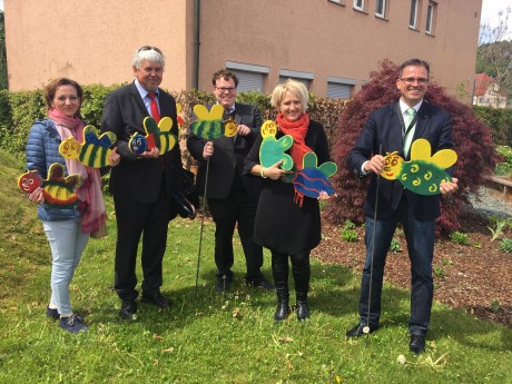 Méhecskék vigyázzák a Virágórát Schwäbisch Gmündben